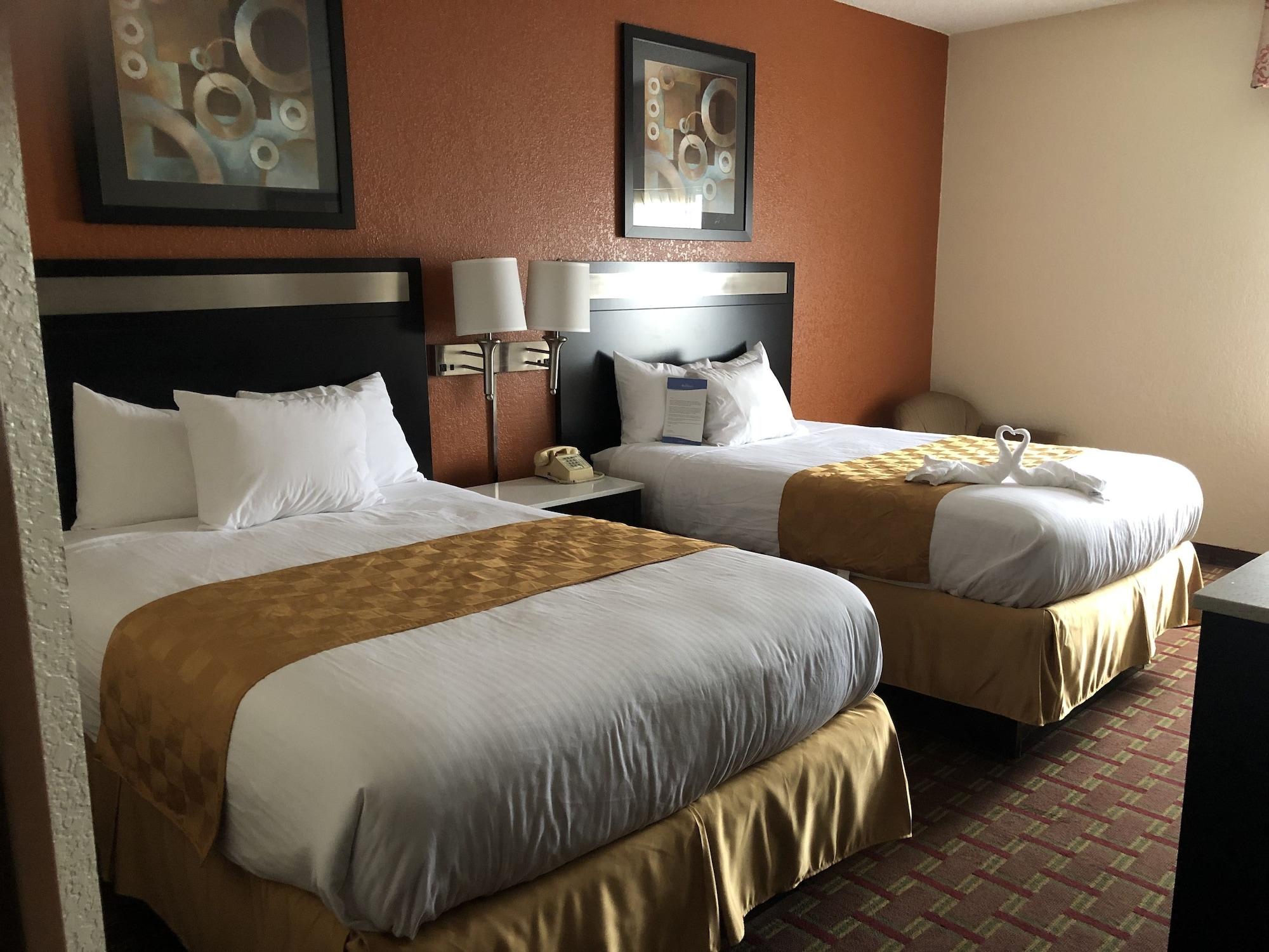 Baymont By Wyndham Cincinnati Sharonville Extérieur photo