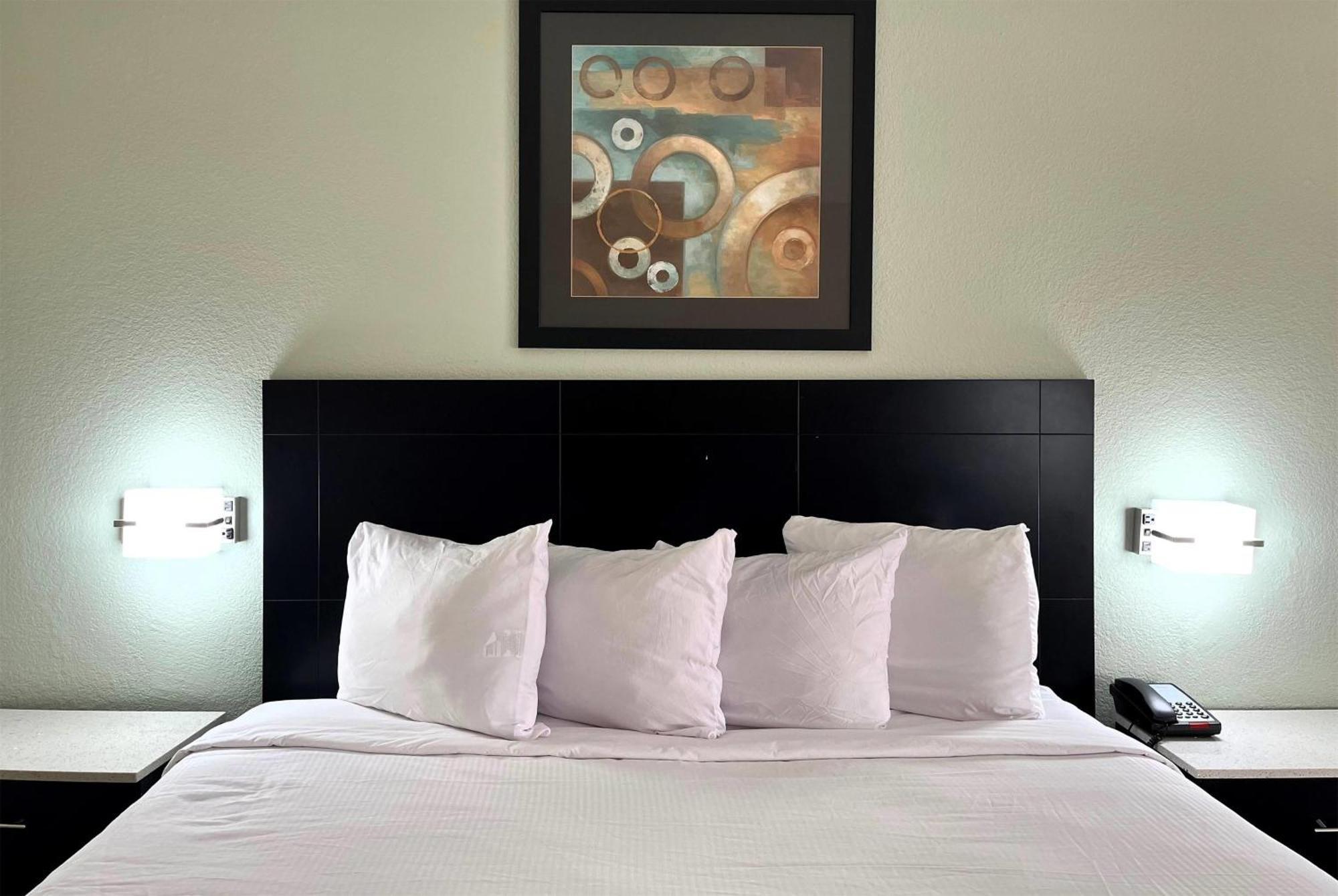 Baymont By Wyndham Cincinnati Sharonville Extérieur photo